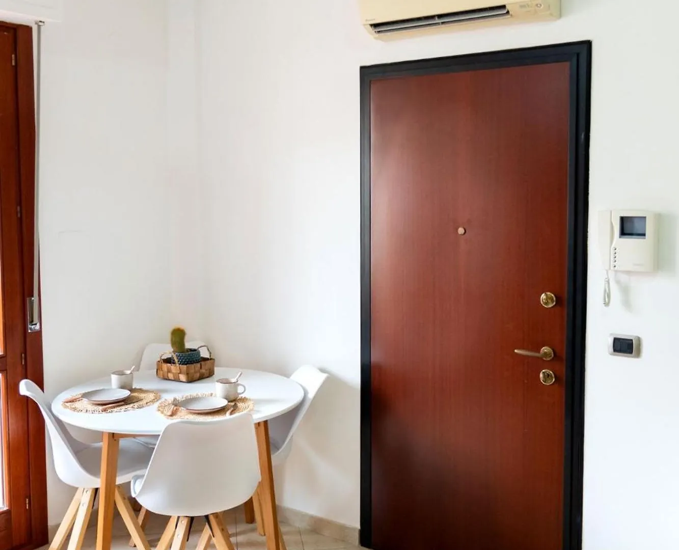 You And Me In Alghero Apartment